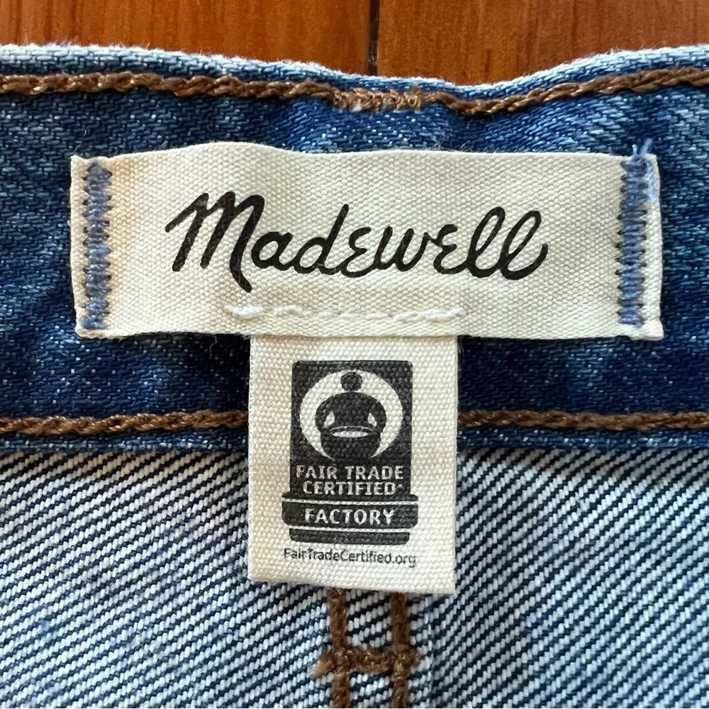 NWOT Madewell Long Denim Shorts in Pedersen Wash - 25